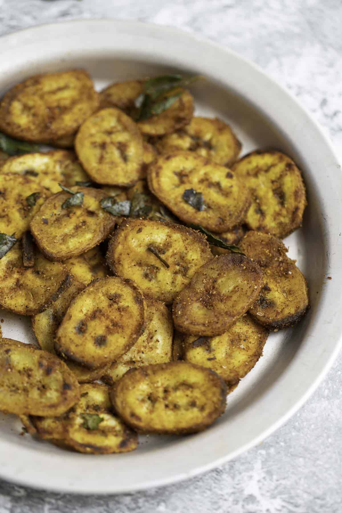 aratikaya fry served in a plate